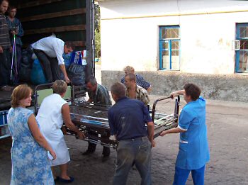 Lossen van een vrachtwagen..